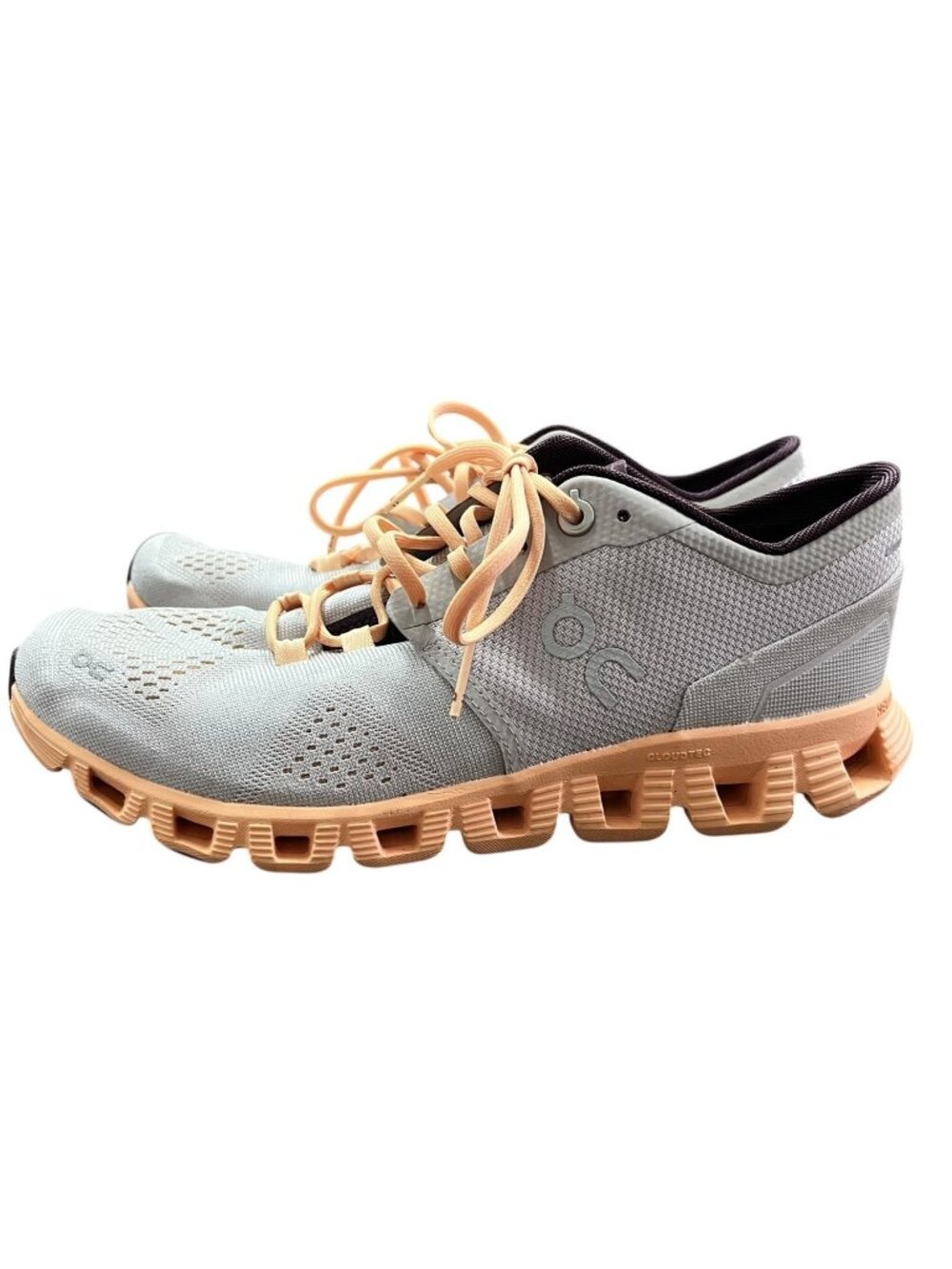 On‎ Cloud X Women's Running Shoes Size 7